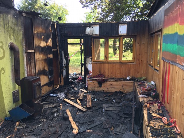 Skautská klubovna v Říčanech po požáru Skautská klubovna v Říčanech po požáru